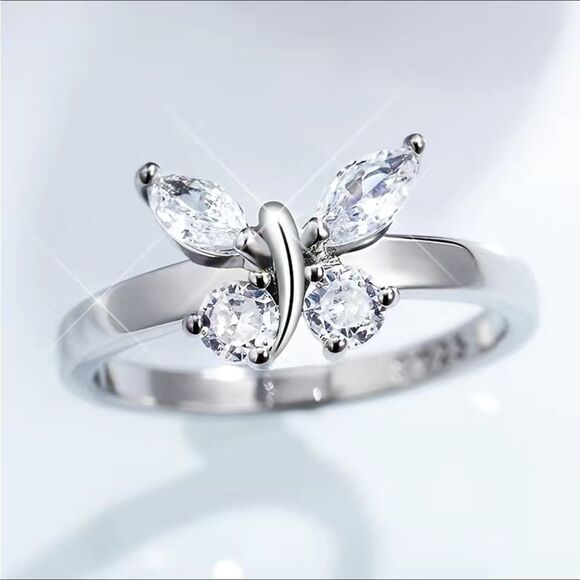 🦋💍Sterling Silver 1.2TCW Marquis and Brilliant Cut Butterfly CZ Diamond Ring - Picture 6 of 13